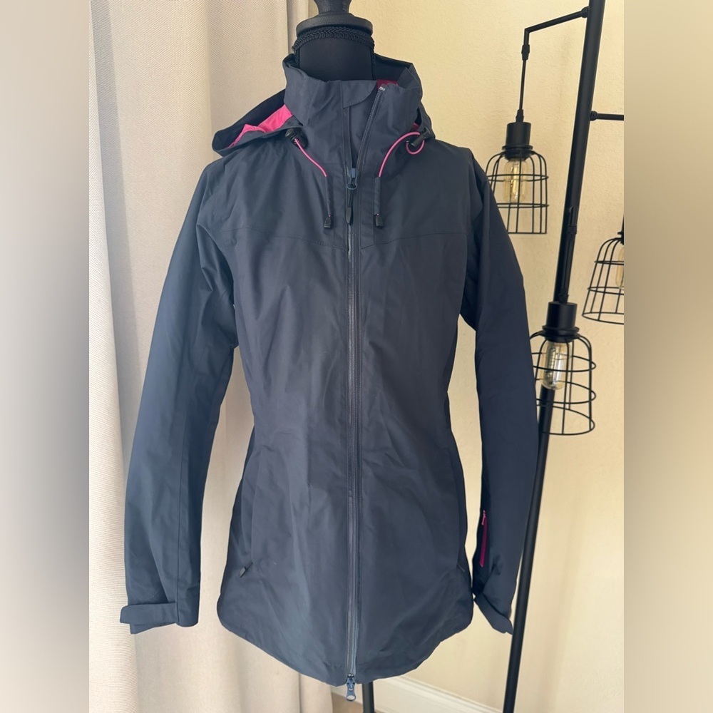 West Marine Demlara Waterproof Windproof Sailing Jacket Women’s Hooded Rain Coat - Picture 2 of 10